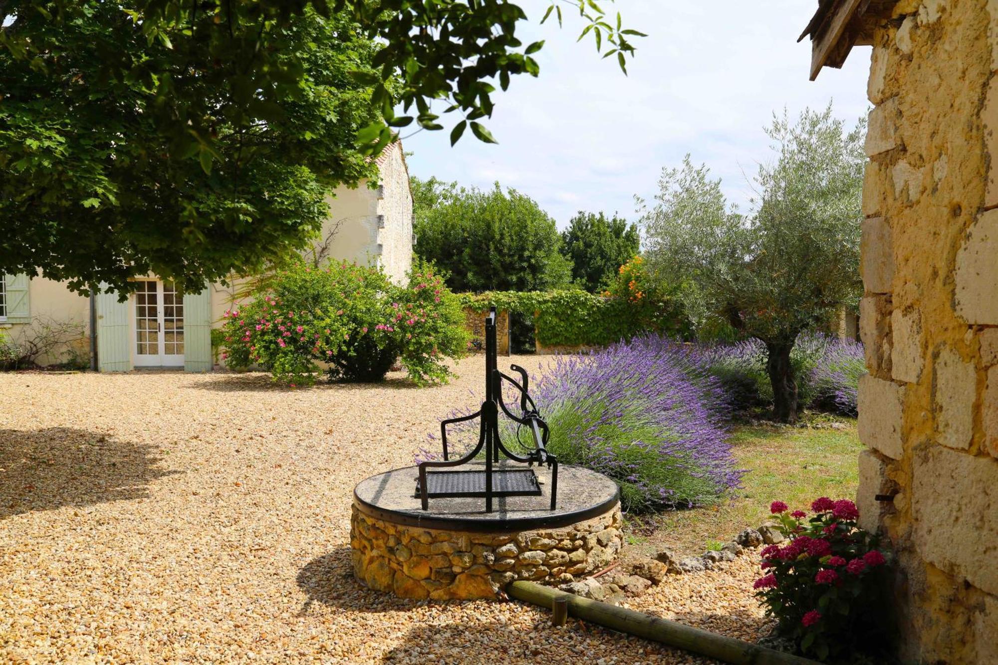 Gites Boutique Villamblard Exteriör bild
